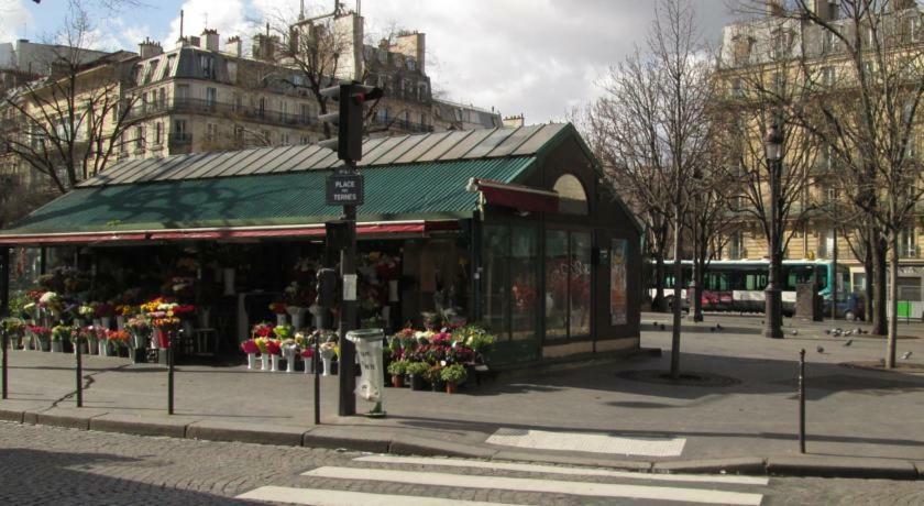 Little Boudoir Of Paris Champs-Elysees Buitenkant foto